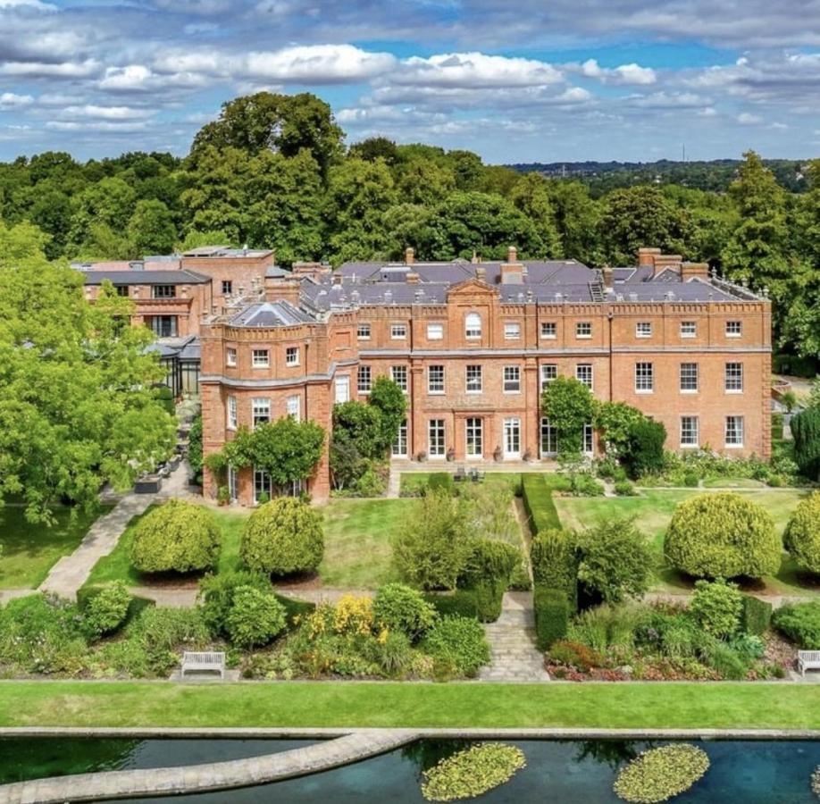 Warner Brothers Apartment Watford  Exteriér fotografie